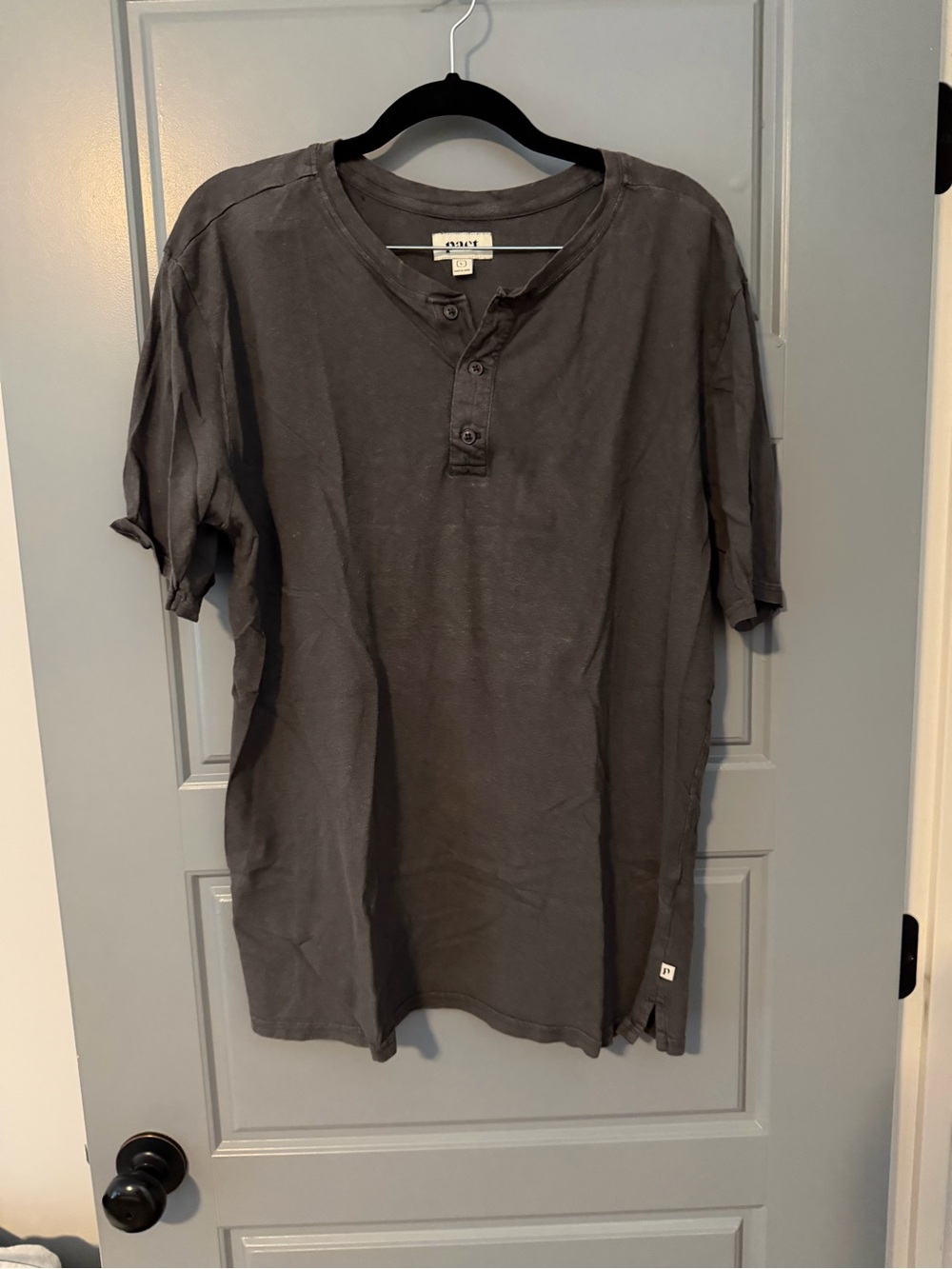 Pact Men's Charcoal Short Sleeve Henley